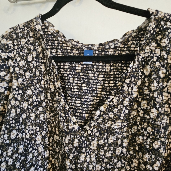 Old Navy floral dress - Picture 2 of 6